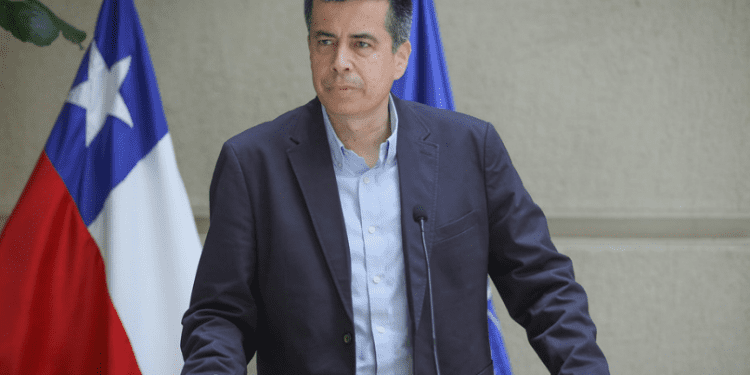 Diputado Celis acusa a alcaldesa de San Antonio de cometer delitos por audio filtrado