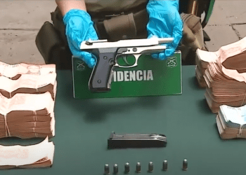 Venezolanos que robaron 55 millones son detenidos en Cementerio de Recoleta