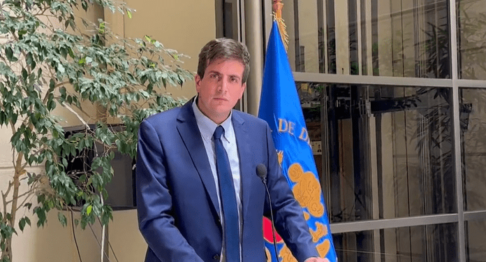 Diputado Schalper pide a camioneros deponer el paro