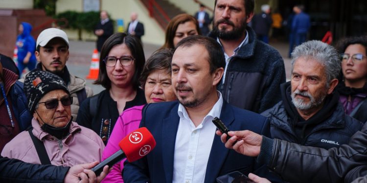 Diputado Luis Cuello ingresa reforma para permitir a municipios crear empresas de transporte