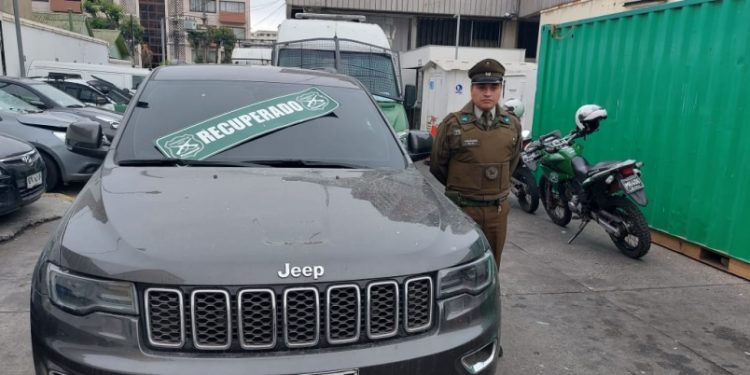 Carabineros recupera vehículo con encargo de robo en Viña del Mar
