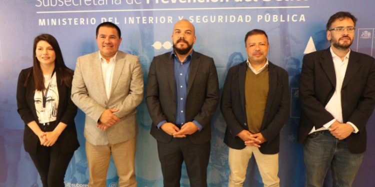 Alcalde de Concón espera mejoras en seguridad luego de reunión con Subsecretarios