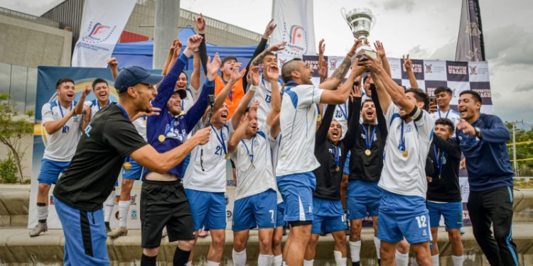 Universidad de Playa ancha gana torneo nacional de fútbol universitario