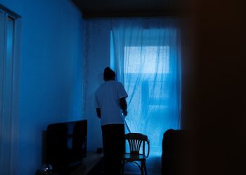 Académica explica detalles de la Agorafobia: El miedo a salir a la calle