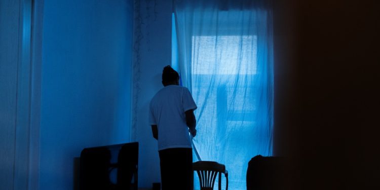 Académica explica detalles de la Agorafobia: El miedo a salir a la calle