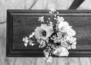 FNE encuentra diferencias de hasta 29% en precios de funerarias