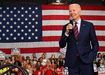 Estados Unidos: Demócratas evitan «ola roja» republicana en elecciones de medio término