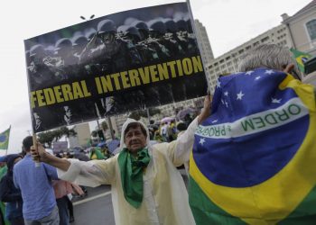 Grupos pro Bolsonaro irrumpen en cuarteles y piden «intervención militar» contra Lula