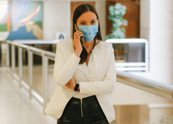 Clínica Ciudad del mar detalla que Camila Flores presentó una «complicación intestinal»