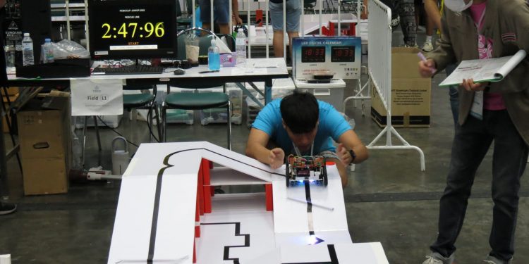 ￼Escolares de siete regiones darán vida a la final nacional del Interescolar de Robótica Educativa 