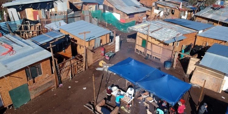 Opinión: «Es urgente concertar un plan estatal a largo plazo por campamentos»