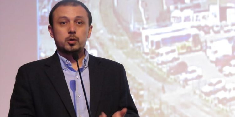 Diputado Luis Cuello en picada contra AFPs: Exige transparentar gastos en publicidad