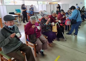 Quillota: Cecosf Santa Teresita realiza 120 atenciones de salud en operativo
