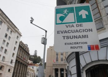 ￼Día Mundial de Concienciación sobre los Tsunamis: información básica para enfrentar eventos de este tipo en Chile