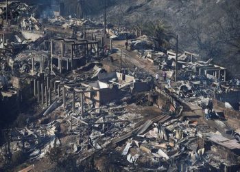 Empieza pago de bono para afectados por incendio de Viña del Mar