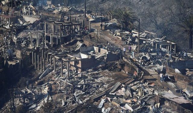 Empieza pago de bono para afectados por incendio de Viña del Mar