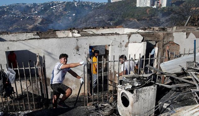 Establecen subsidio para proteger empleo de trabajadores afectados por incendio