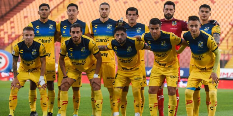 Everton presentó sus nuevas camisetas para 2023