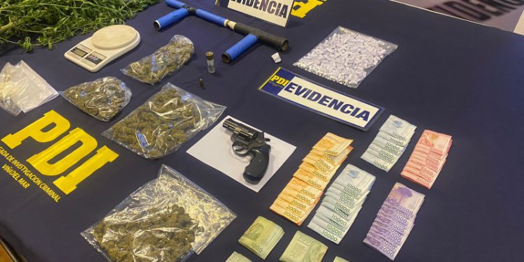Operativo en Glorias Navales y Concón permite detener a clan familiar dedicado al microtráfico