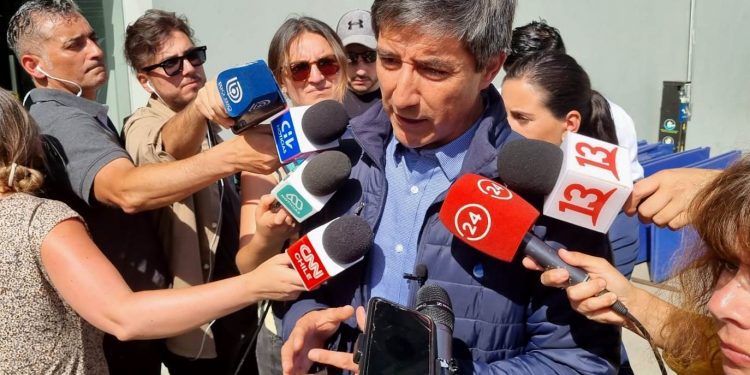 Esval anuncia condonación de deudas para afectados por incendio