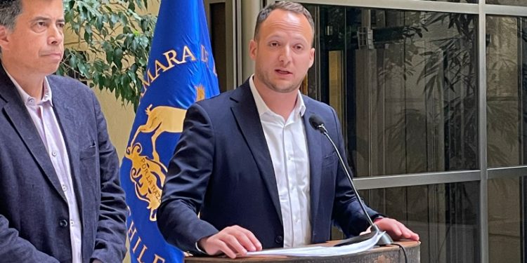 Buscan endurecer sanciones a quienes otorguen licencias médicas falsas