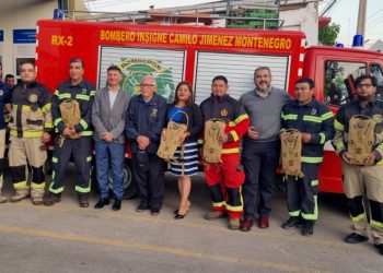 Bomberos de Santa María obtienen fondos para 60 mochilas de hidratación