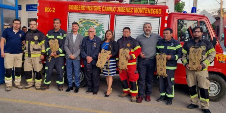 Bomberos de Santa María obtienen fondos para 60 mochilas de hidratación