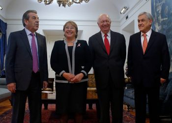 Ex Presidentes serían cartas para integrar Comité de Expertos