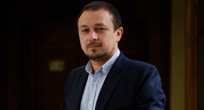 Diputado Cuello (PC) pide a FF.AA. y Carabineros explicar gastos en alcohol