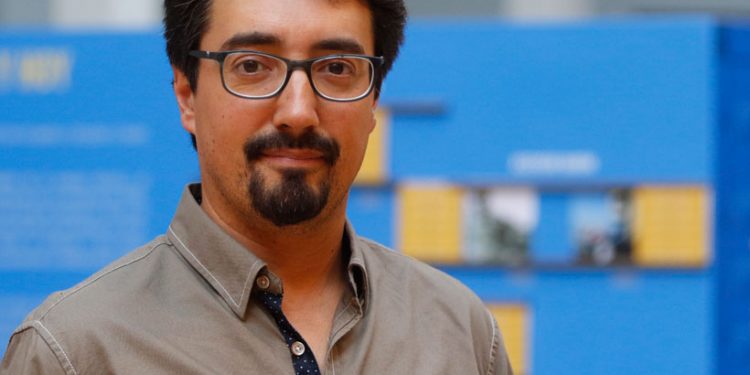 Alcalde Jadue y Senador Latorre respaldan decisión de indultar a 11 condenados