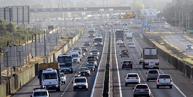 Se espera que 450.000 vehículos abandonen la capital para fin de año