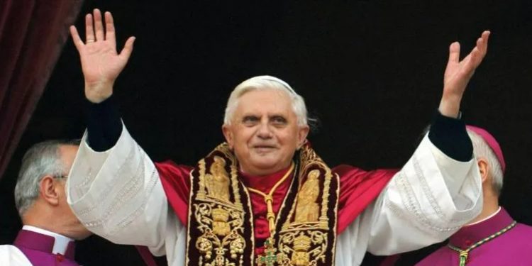 Muere Benedicto XVI, el primer Papa que renunció en 600 años