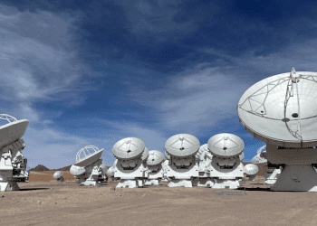 Investigadores chilenos crean plataforma que difunde datos de telescopio ALMA