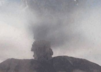 Región de Antofagasta: Reportan pulso eruptivo en Volcán Láscar