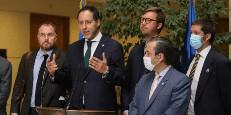 Republicanos amenazan con acusación constitucional contra Ministro Jackson