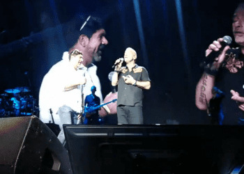 Marcelo Salas se lució cantando junto a Eros Ramazzotti en el Movistar Arena
