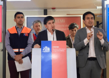 Subsecretario Monsalve: «Con los medios disponibles el control del incendio se hará en el día»