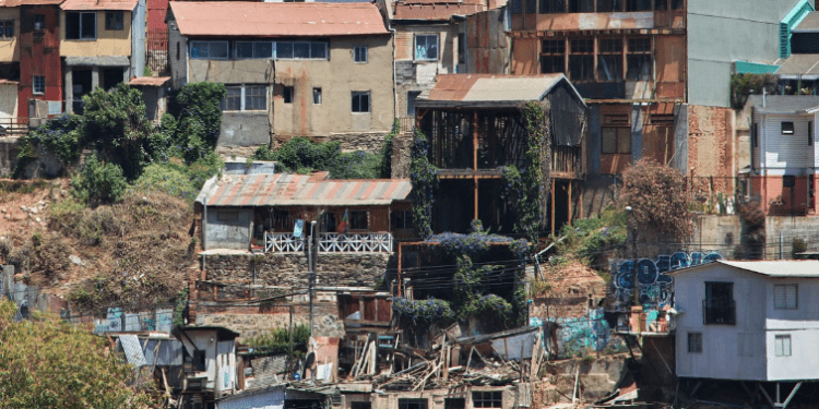 Plan de demolición en Valparaíso considera 200 propiedades