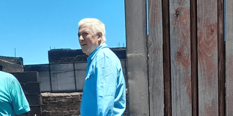 Desconocidos hackean Whatsapp de concejal René Lues