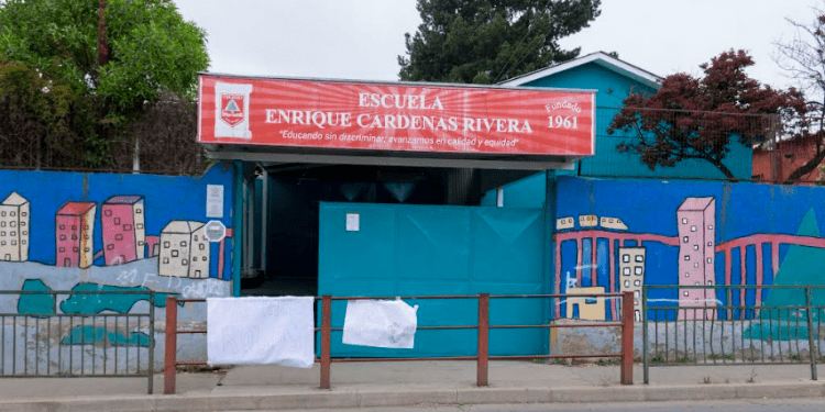 Crean mesa territorial para evitar robos en escuela en Viña del Mar