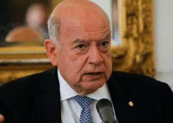 Senador Insulza renuncia a coordinar la bancada PS en el Senado