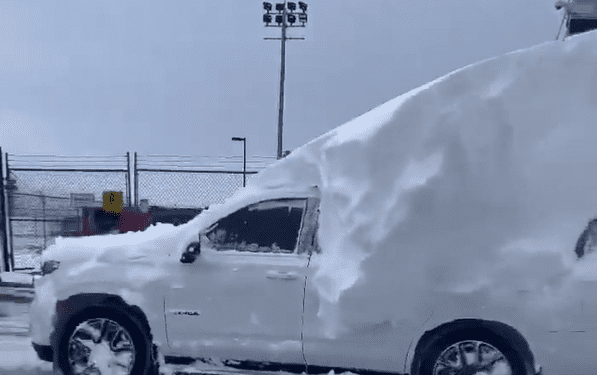 (Video) Ola Polar en Estados Unidos congela hasta las playas