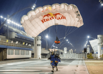 La «Ardilla Álvarez» saltará desde 3.000 metros de altura el 31 de diciembre