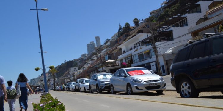 Bomberos inicia cobro de estacionamientos en borde costero de Viña del Mar