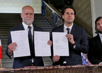 Cadem: 51% se muestra favorable al «Acuerdo por Chile»