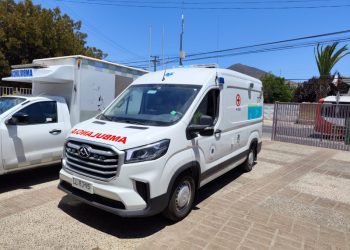 La Cruz cuenta con nueva ambulancia para su departamento de salud