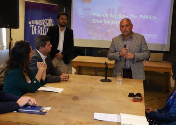 Gobernador por licitación del transporte público: «Estamos aportando en nuevas rutas»