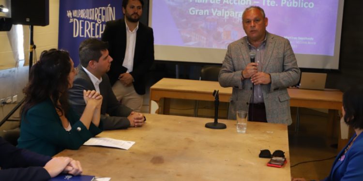 Gobernador por licitación del transporte público: «Estamos aportando en nuevas rutas»