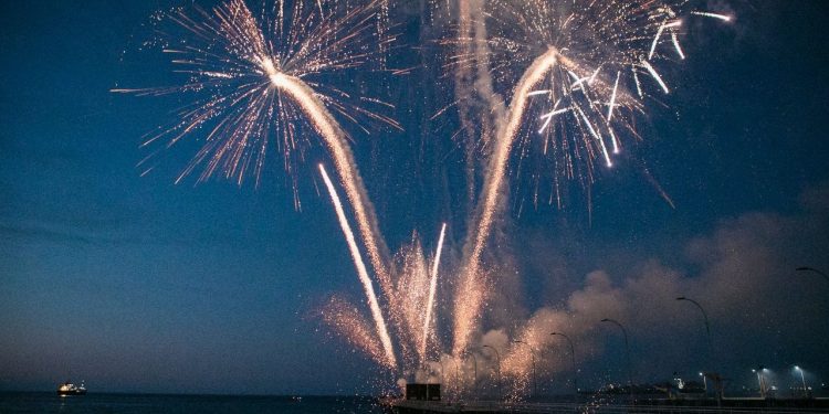 Alcalde Sharp pide a Presidente Boric intervenir ante problemas para realizar show de año nuevo