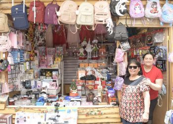 Villa Alemana: Locatarios de La Comarca agotan productos en tiempo record